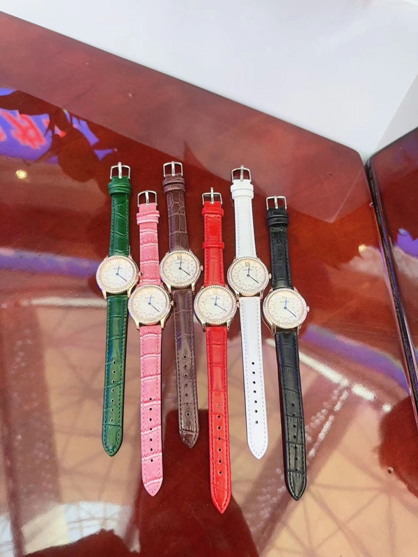 ブランド時計正面デザイン